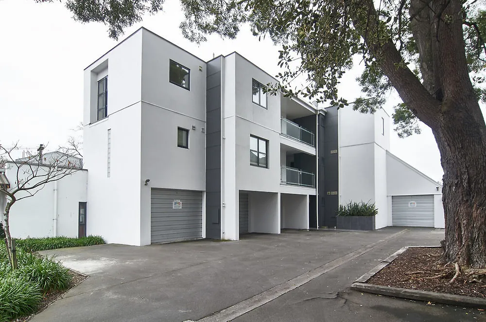 Apartment Carlton Villa 2 - Christchurch Holiday Homes