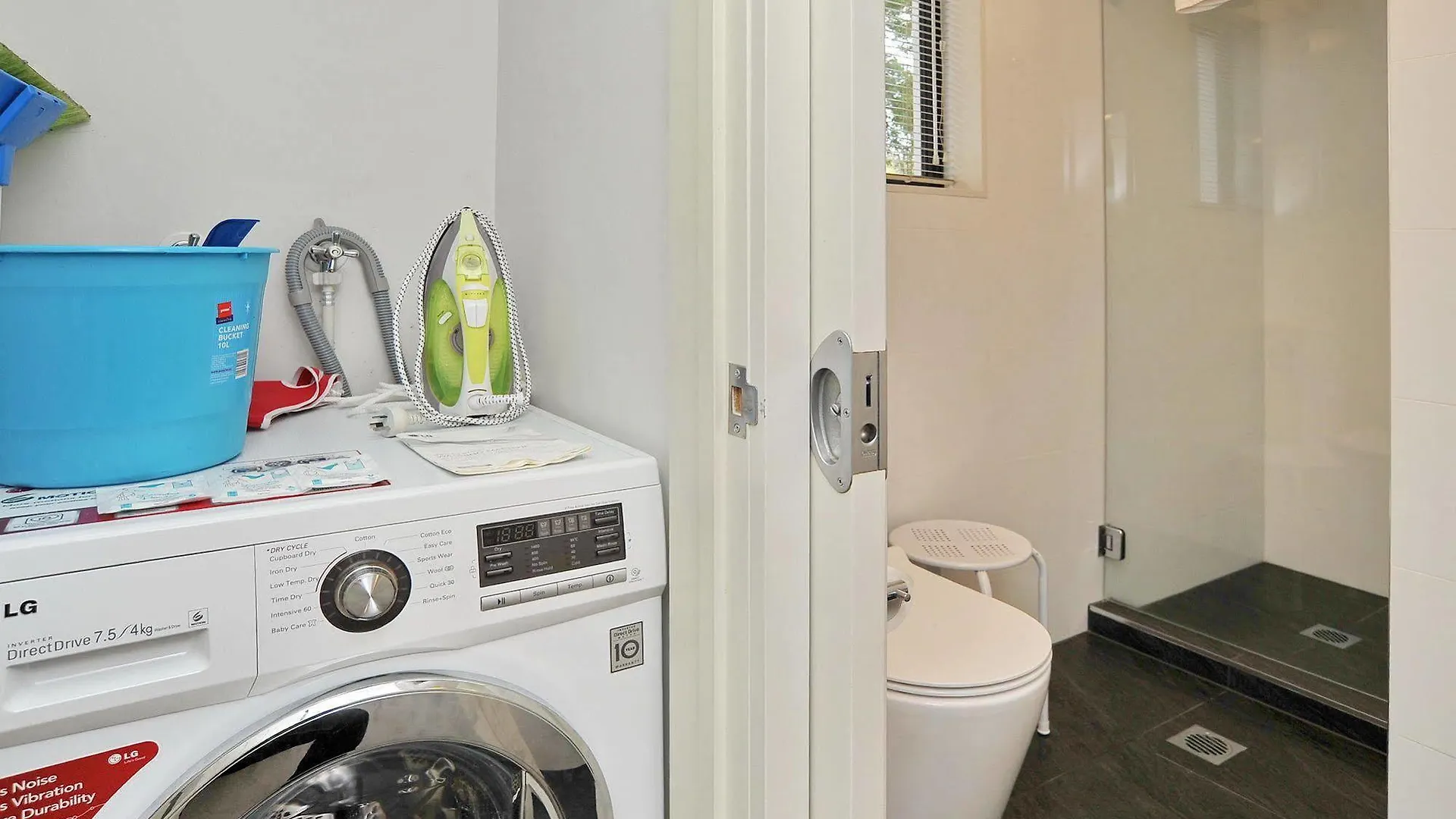 Carlton Villa 2 - Christchurch Holiday Homes