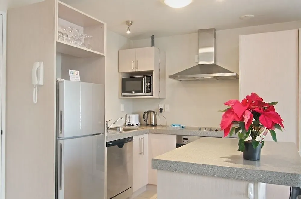 Carlton Villa 2 - Christchurch Holiday Homes アパート
