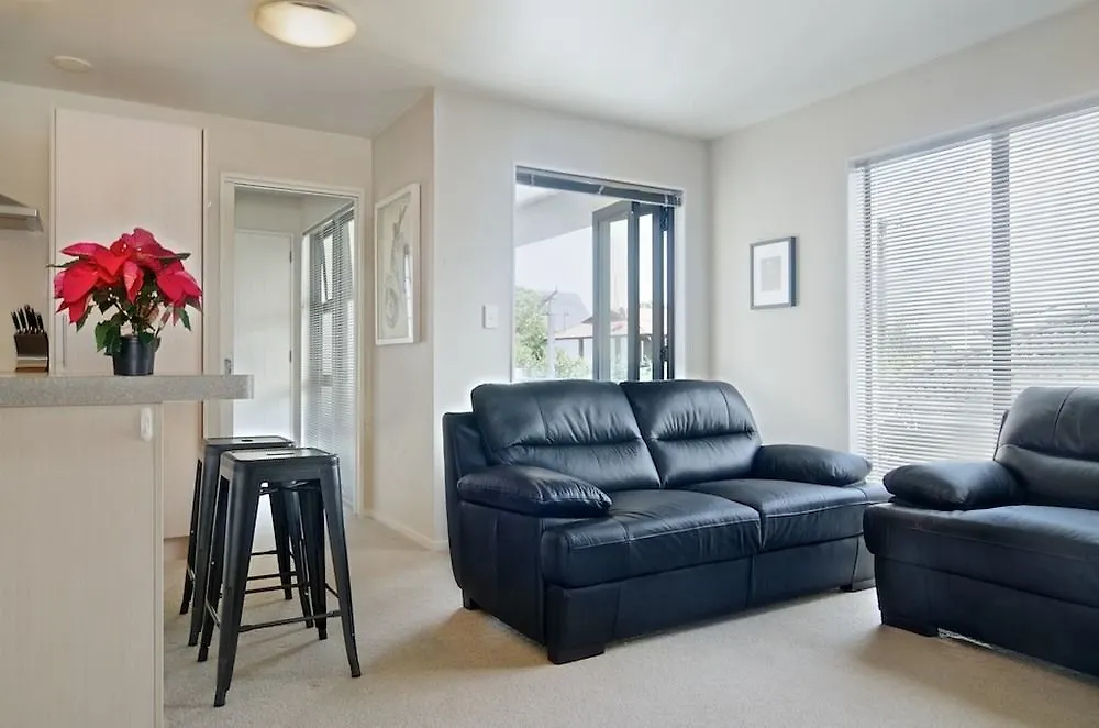 Carlton Villa 2 - Christchurch Holiday Homes